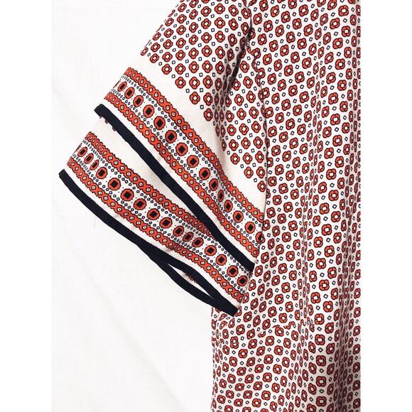 Ann Taylor Extra Small XS orange & White Pattern Short Sleeve Button Up Top - Picture 4 of 4